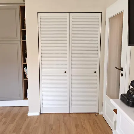 Audrey By Sofiaspot - Central, Metro To Airport