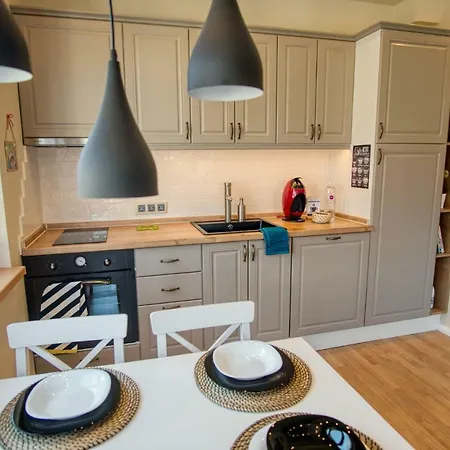 Audrey By Sofiaspot - Central, Metro To Airport Apartman *