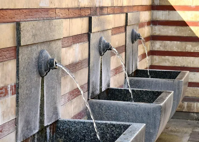 Audrey By Sofiaspot - Central, Metro To Airport