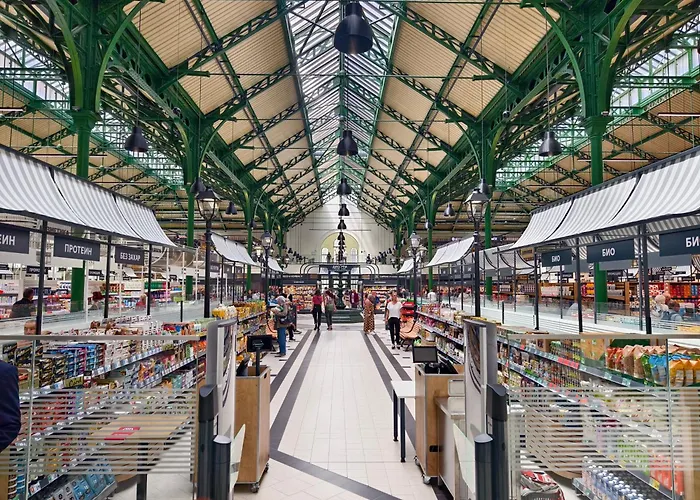 Audrey By Sofiaspot - Central, Metro To Airport