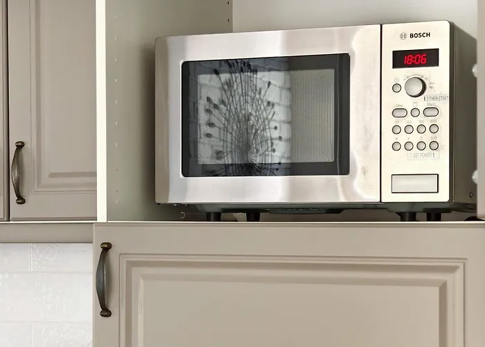 Audrey By Sofiaspot - Central, Metro To Airport * Sofya