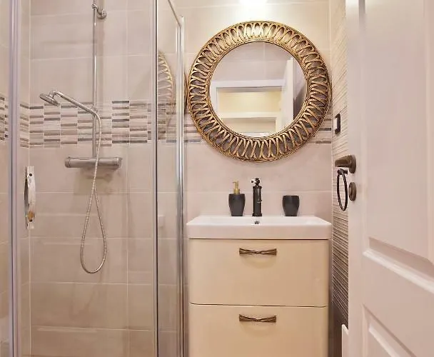 Daire Audrey By Sofiaspot - Central, Metro To Airport *