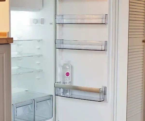 Audrey By Sofiaspot - Central, Metro To Airport Sofya