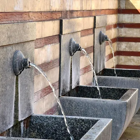 Audrey By Sofiaspot - Central, Metro To Airport