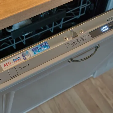 アパート Audrey By Sofiaspot - Central, Metro To Airport ソフィア