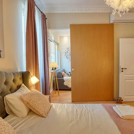 アパート Audrey By Sofiaspot - Central, Metro To Airport ソフィア